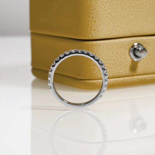 Meia Aliança Princesa Celeste com Cristal de Moissanite