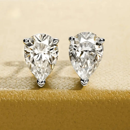 Brinco Encanto Luminoso em Cristal de Moissanite