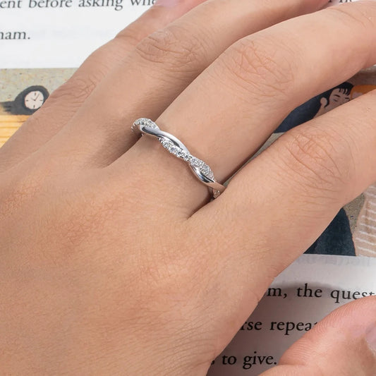 Anel Reflexo Celestial em Cristal de Moissanite