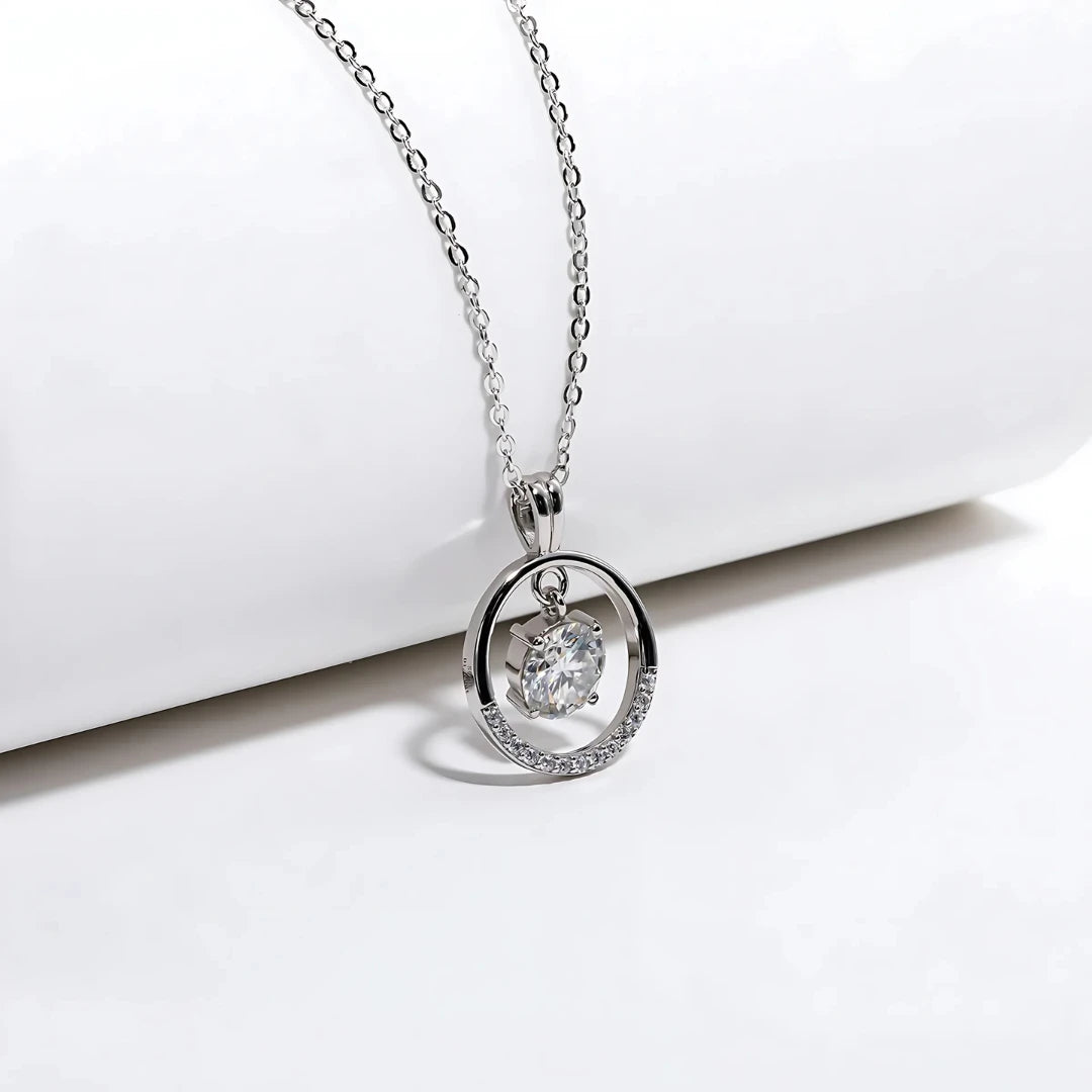 Colar Contemporâneo em Cristal de Moissanite