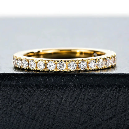 Meia Aliança Linha do Destino em Moissanite