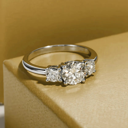 Anel Tríade da Criação com Cristal de Moissanite
