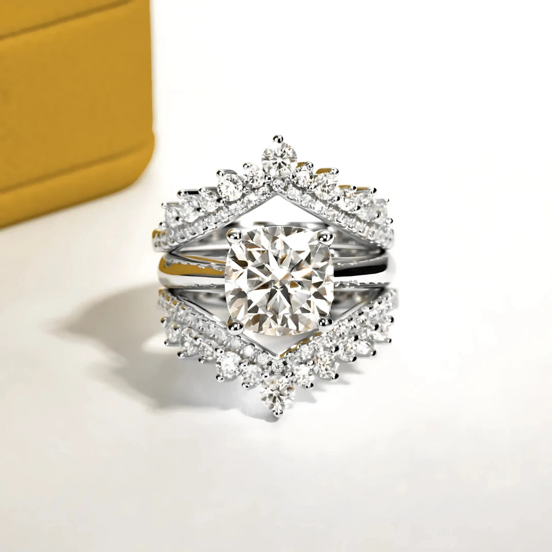 Anel Nuvem Celestial com Cristal de Moissanite