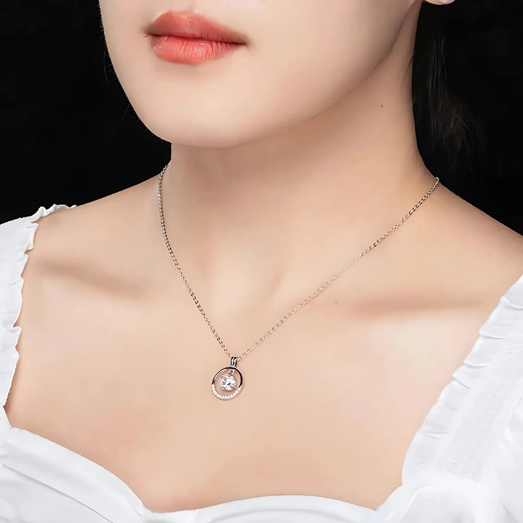 Colar Contemporâneo em Cristal de Moissanite