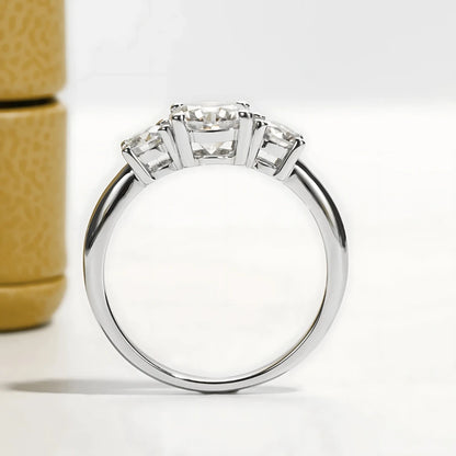 Anel Tríade da Criação com Cristal de Moissanite
