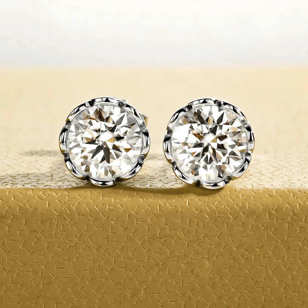 Brinco Floral em Cristal de Moissanite
