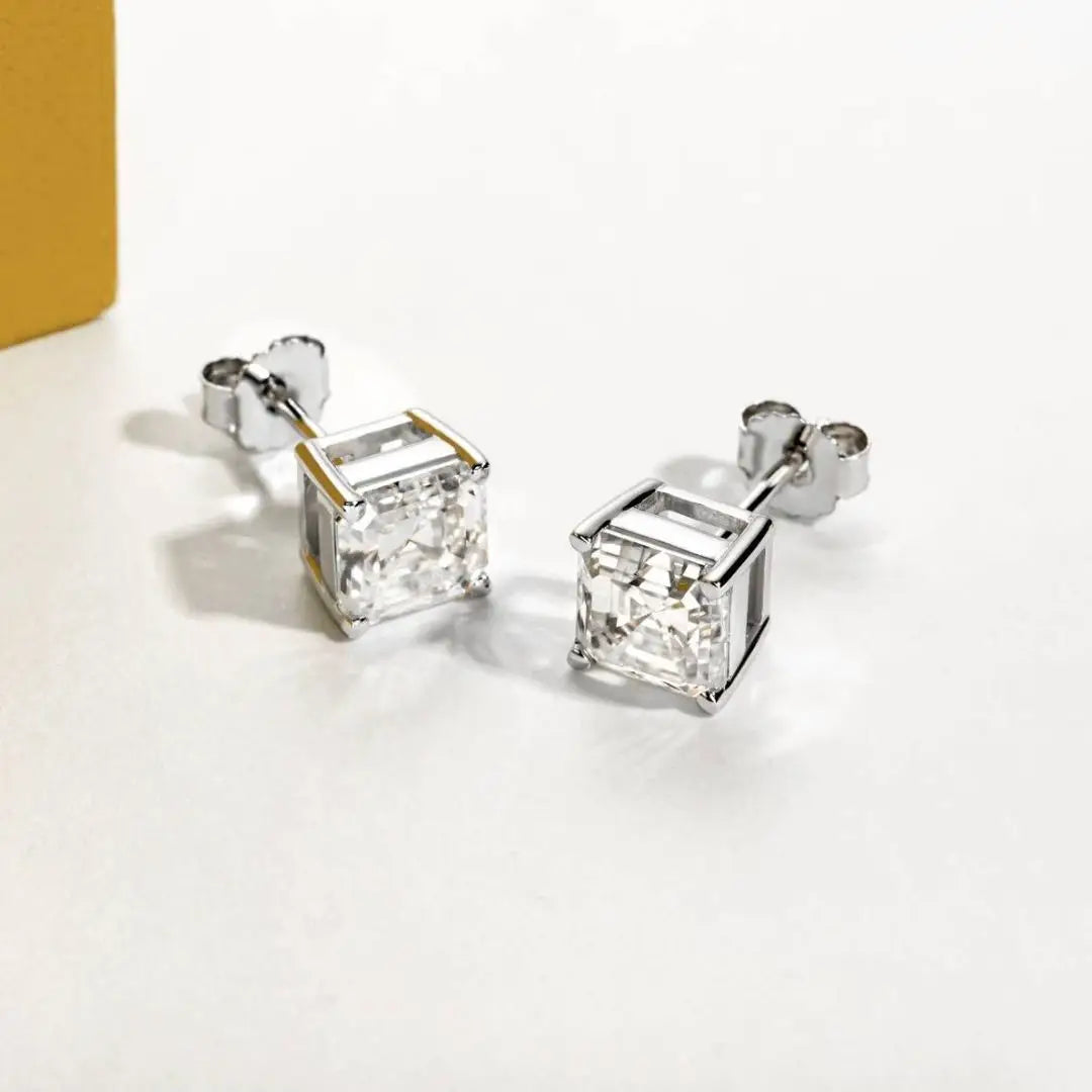 Brinco Raio de Esperança em Cristal de Moissanite
