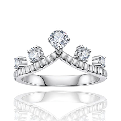 Meia Aliança Rainha da Luz com Cristal de Moissanite