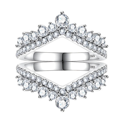 Meia Aliança Rainha Celeste com Cristal de Moissanite