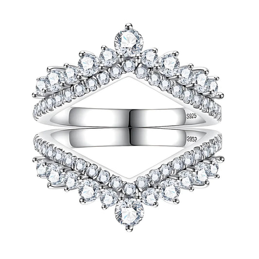 Meia Aliança Rainha Celeste com Cristal de Moissanite
