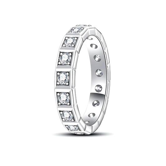 Anel Estrela Perene em Cristal de Moissanite
