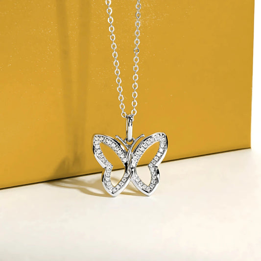 Colar Coração Luminoso em Cristal de Moissanite