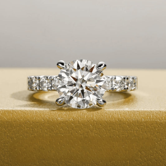 Anel Brilho Ascendente com Cristal de Moissanite