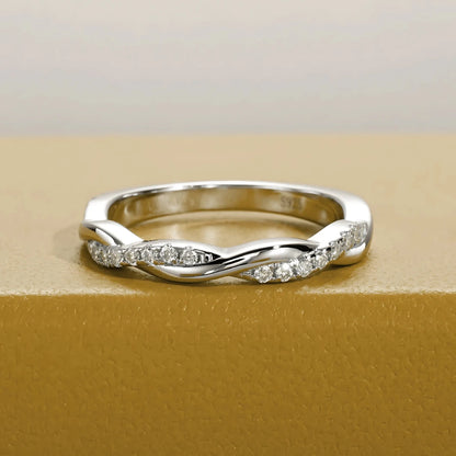 Anel Reflexo Celestial em Cristal de Moissanite