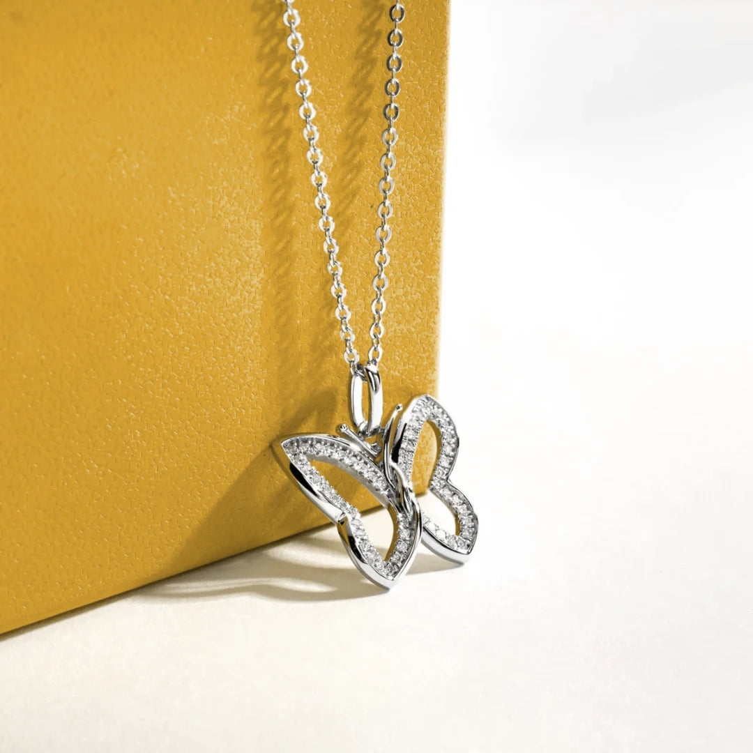 Colar Coração Luminoso em Cristal de Moissanite