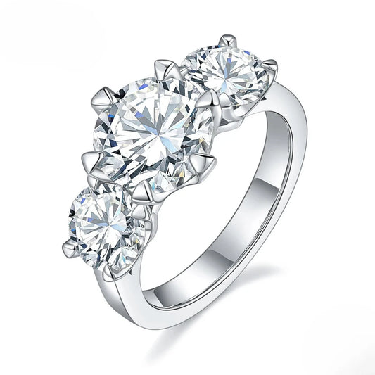Anel Tríade Luminar em Cristal de Moissanite