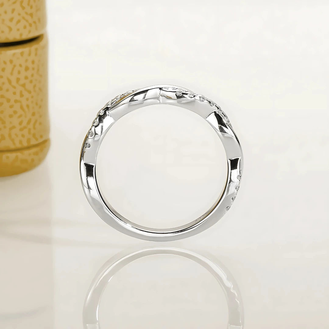 Anel Reflexo Celestial em Cristal de Moissanite