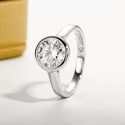 Anel Ponto Mítico com Cristal de Moissanite