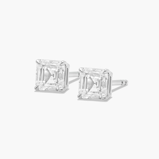 Brinco Raio de Esperança em Cristal de Moissanite