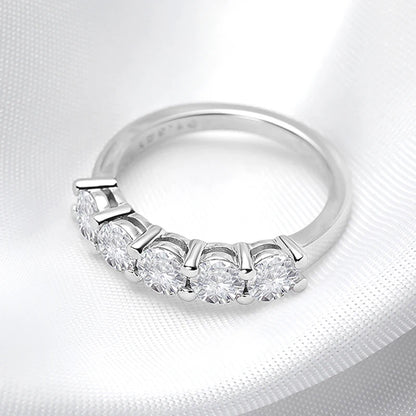 Meia Aliança 5 Portais da Luz com Cristal de Moissanite