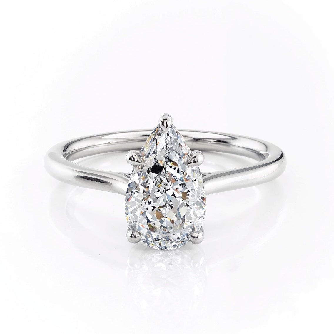 Anel Espírito da Luz com Cristal de Moissanite
