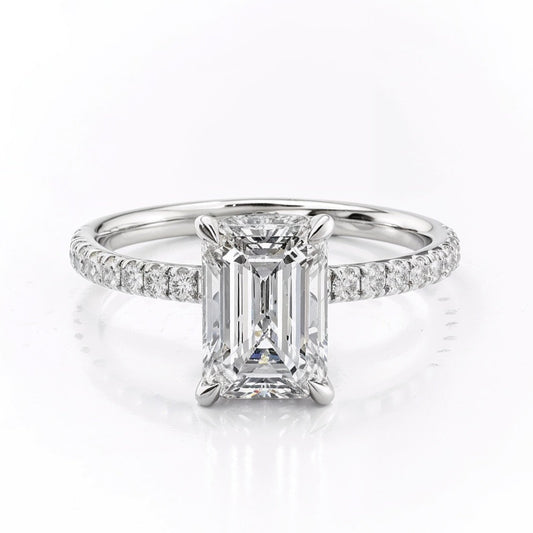 Anel Esmeralda Cósmica em Cristal de  Moissanite