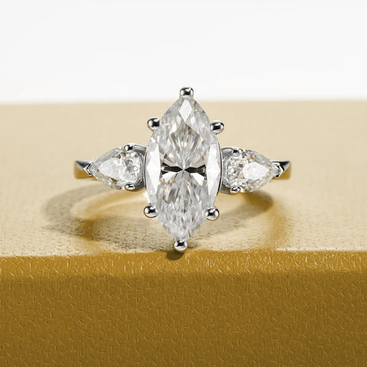 Anel Princípio da Luz com Cristal de Moissanite