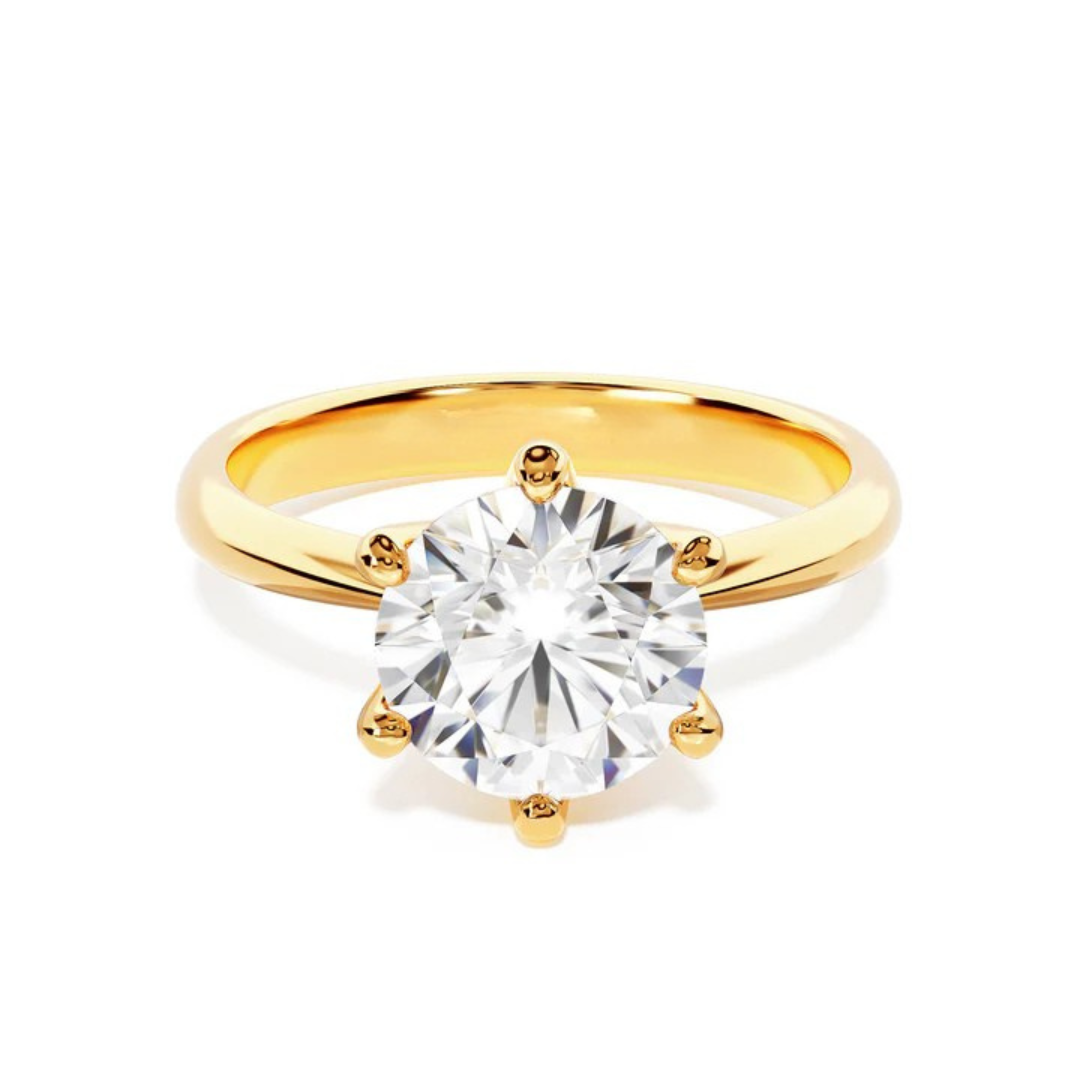 Anel Luz do Alvorecer Dourado com Cristal de Moissanite